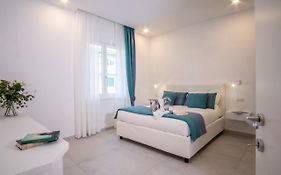 Leone Rosso Apartments